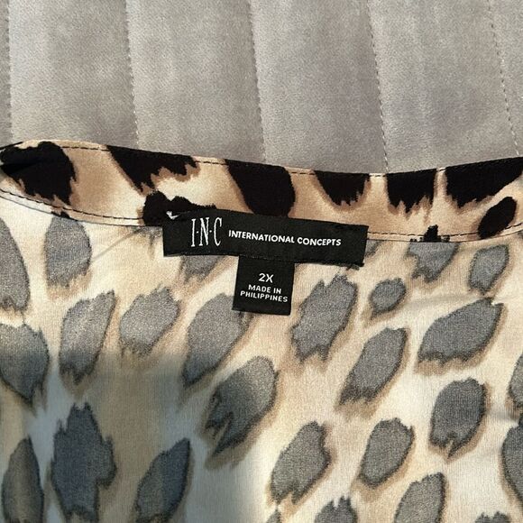 NWT International concepts leopard print, long sleeve shirt size 2X. - Picture 5 of 9
